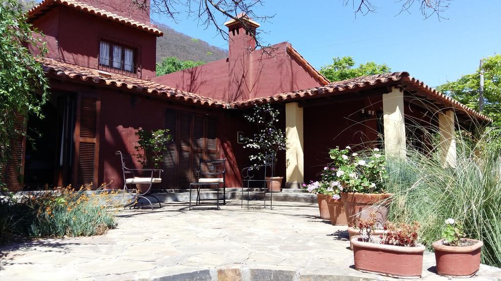 סלטה Hotel Las Chirimoyas מראה חיצוני תמונה
